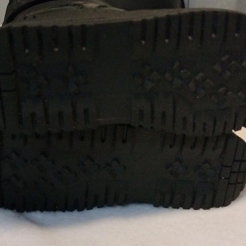 Rugged Exposure girls boots size 12